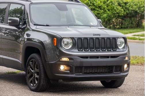 2017 Jeep Renegade Altitude
