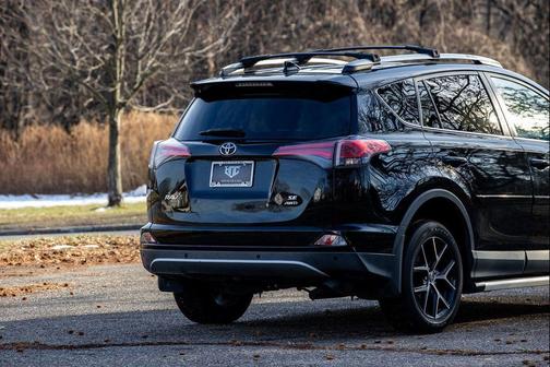 2018 Toyota RAV4 SE
