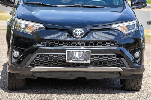 2018 Toyota RAV4 SE