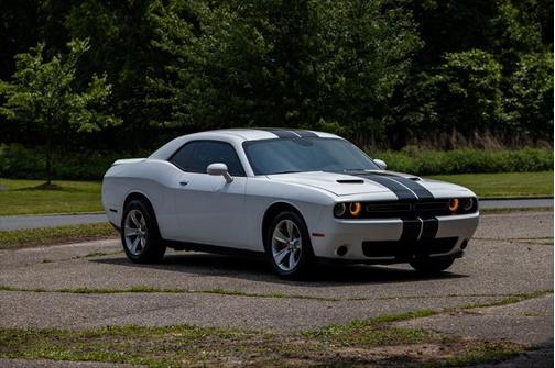 2015 Dodge Challenger SXT