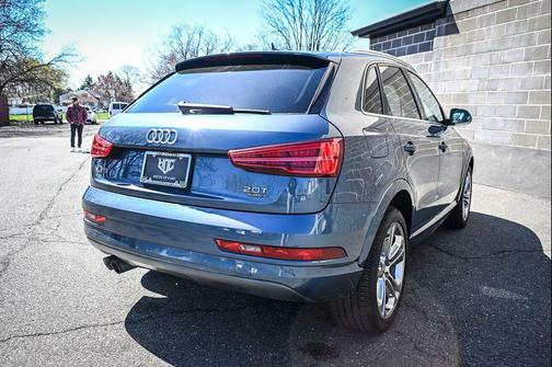 Utopia Blue Metallic 2016 Audi Q3 2.0T Premium Plus