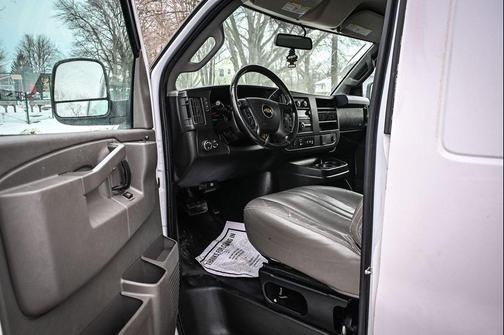 2021 Chevrolet Express 2500 RWD 2500 Extended Wheelbase WT