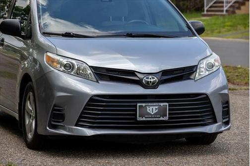 2018 Toyota Sienna SE
