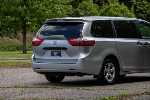 2018 Toyota Sienna SE