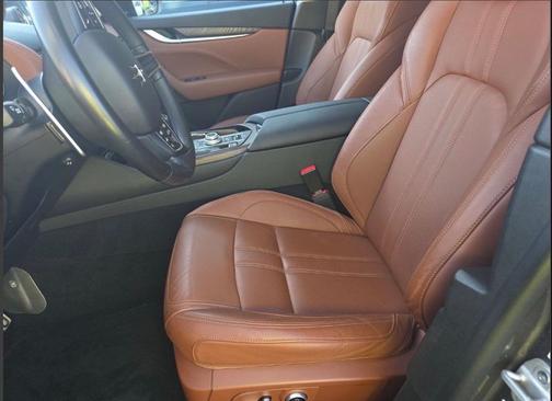 Grigio Maratea Metallic 2023 Maserati Levante Modena