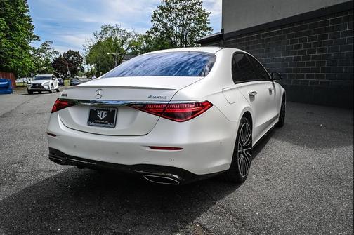 MANUFAKTUR Cashmere White Magno 2023 Mercedes-Benz S-Class 4MATIC