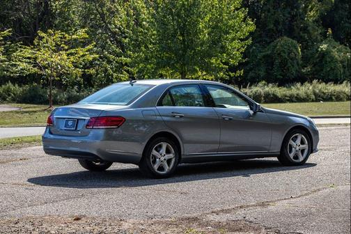 2014 Mercedes-Benz E-Class 4MATIC Luxury Sedan