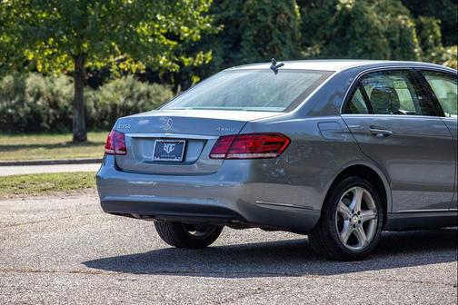 2014 Mercedes-Benz E-Class 4MATIC Luxury Sedan