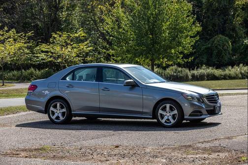 2014 Mercedes-Benz E-Class 4MATIC Luxury Sedan