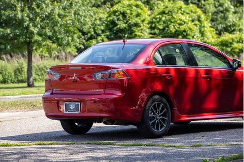 2017 Mitsubishi Lancer ES