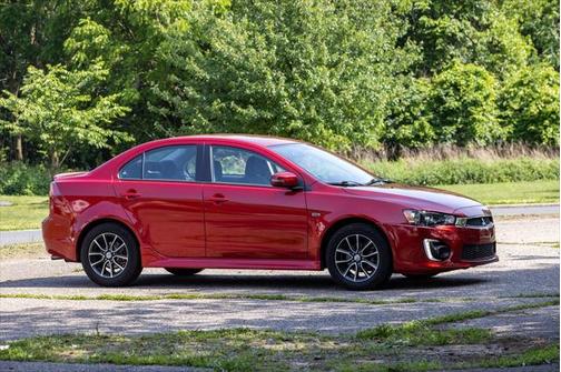 2017 Mitsubishi Lancer ES