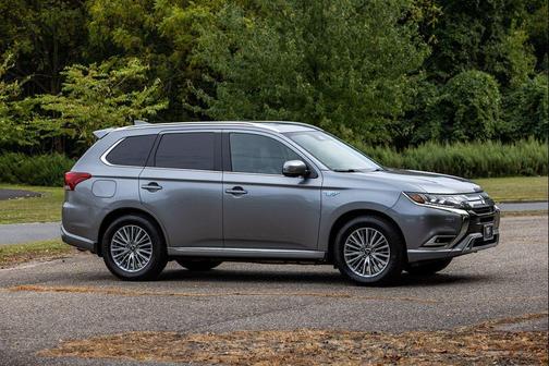2019 Mitsubishi Outlander PHEV SEL