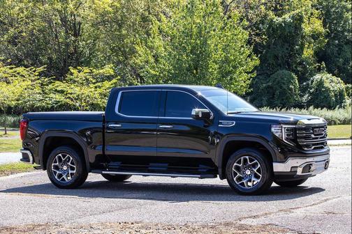 2022 GMC Sierra 1500 SLT