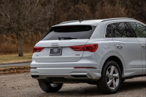2020 Audi Q3 45 Premium