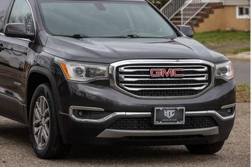 2018 GMC Acadia SLE-2
