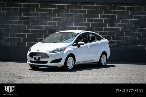 Oxford White 2018 Ford Fiesta S