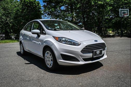 Oxford White 2018 Ford Fiesta S