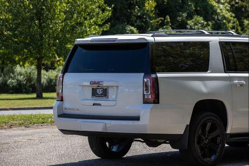 2020 GMC Yukon XL SLT