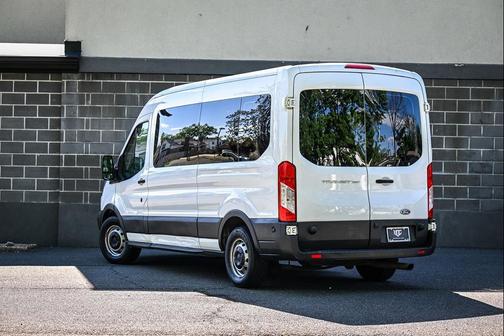 Oxford White 2016 Ford Transit-350 XL
