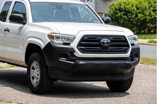 2018 Toyota Tacoma SR