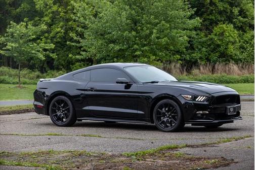 2017 Ford Mustang GT