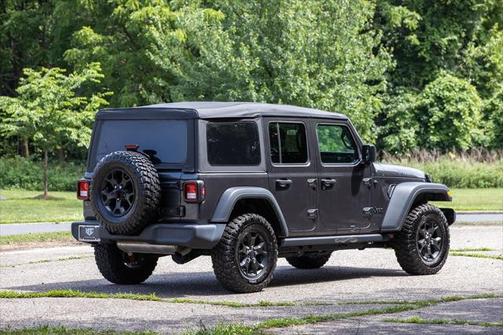 2022 Jeep Wrangler Unlimited Sport