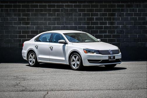 2013 Volkswagen Passat 2.5 SE