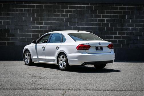 2013 Volkswagen Passat 2.5 SE