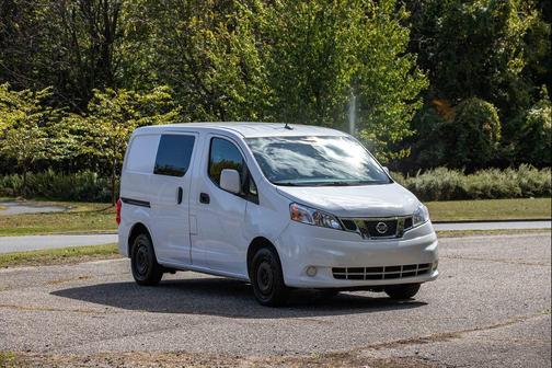 2020 Nissan NV200 SV