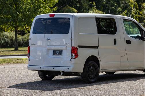 2020 Nissan NV200 SV