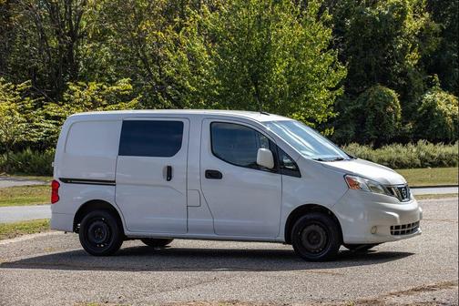 2020 Nissan NV200 SV