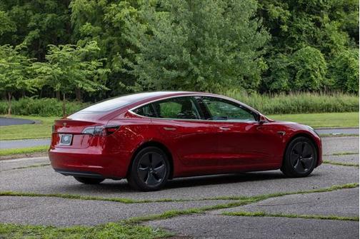 2019 Tesla Model 3 Standard Range Plus