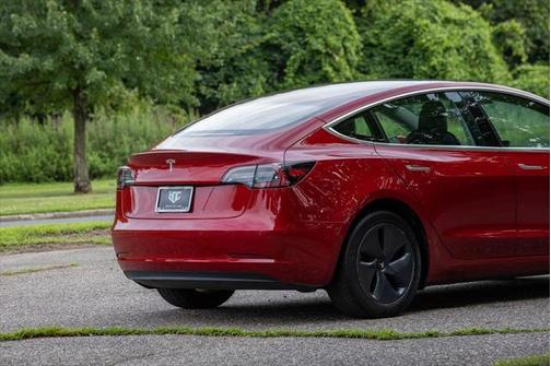 2019 Tesla Model 3 Standard Range Plus