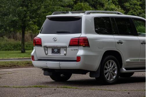 2011 Lexus LX 570 Base