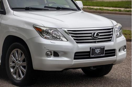 2011 Lexus LX 570 Base