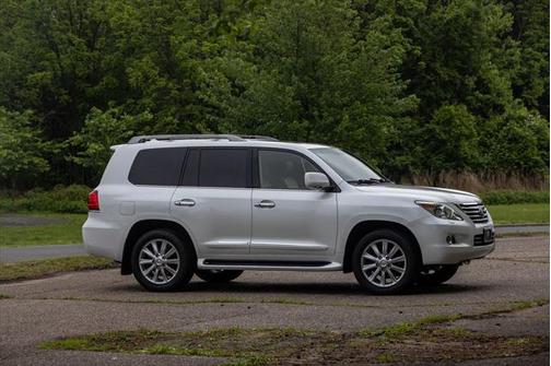 2011 Lexus LX 570 Base