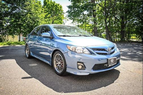 Tropical Sea Metallic 2013 Toyota Corolla S