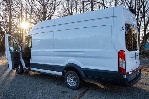 2022 Ford Transit-350 Base