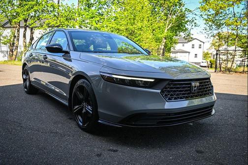 Urban Gray Pearl 2023 Honda Accord Hybrid Sport-L