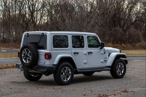 2020 Jeep Wrangler Unlimited Sahara