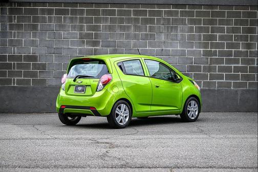 Lime 2014 Chevrolet Spark 1LT