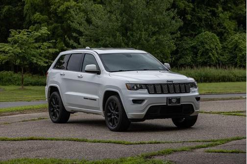 2020 Jeep Grand Cherokee Altitude