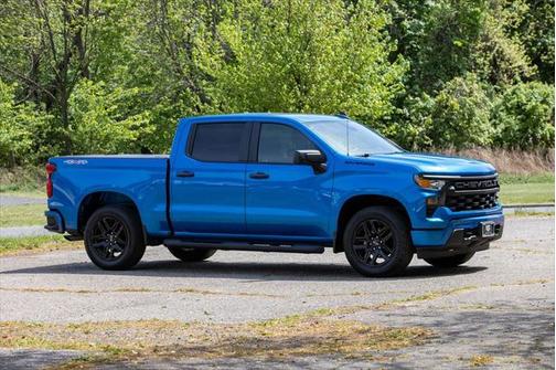2022 Chevrolet Silverado 1500 Custom