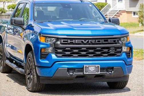 2022 Chevrolet Silverado 1500 Custom