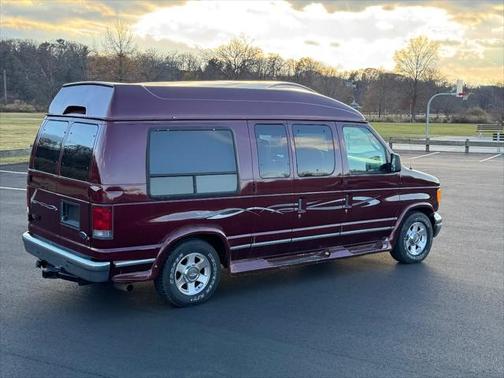 2005 Ford E150 Cargo