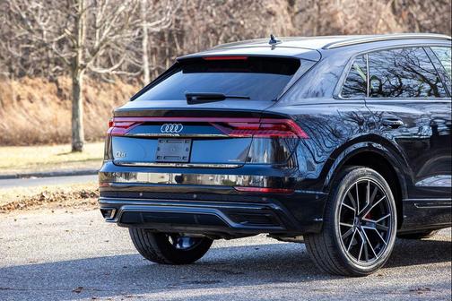 2021 Audi Q8 55 Premium Plus