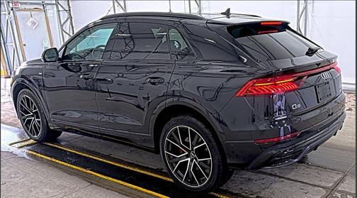2021 Audi Q8 55 Premium Plus