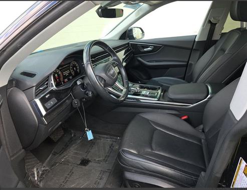 2021 Audi Q8 55 Premium Plus