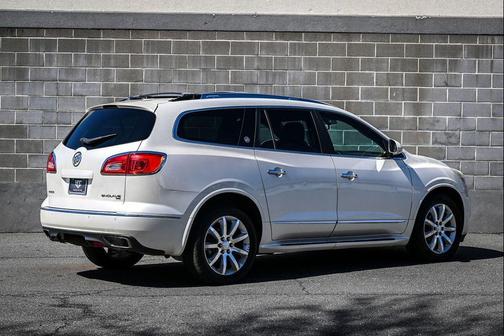 White Diamond Tricoat 2013 Buick Enclave Premium