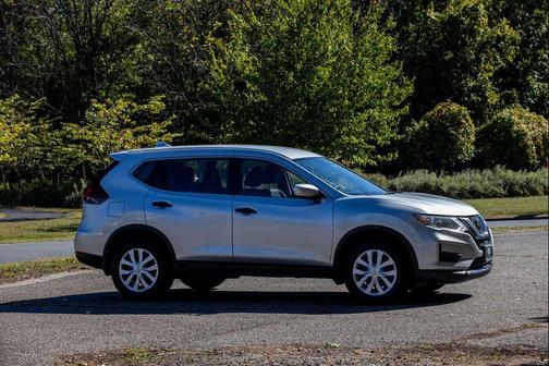 2019 Nissan Rogue S